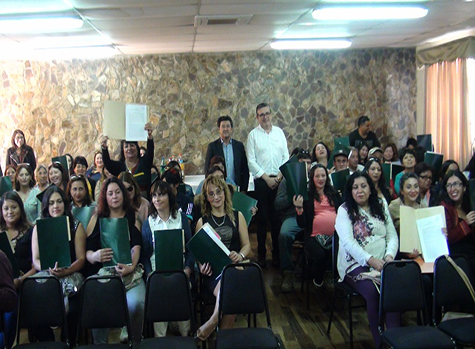 Familias andacollinas recibieron títulos de dominio de sus viviendas