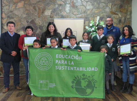 Establecimientos educacionales andacollinos reciben Certificación Ambiental