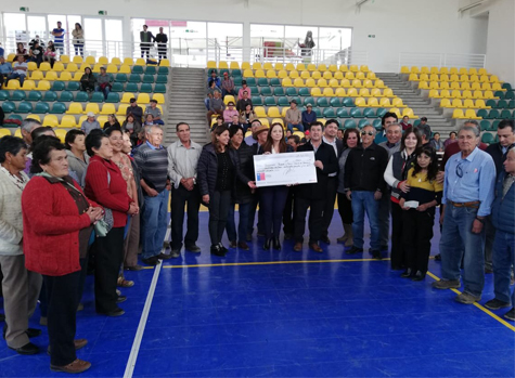 Crianceros y agricultores andacollinos recibieron recursos de INDAP