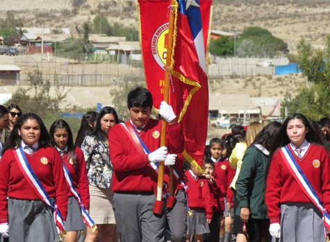 Comunidad educativa del Colegio Nta. Sra del Rosario celebra su 14° aniversario