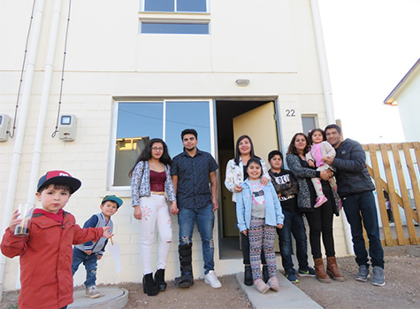 37 Familias andacollinas reciben sus viviendas propias en el sector de Mackenna