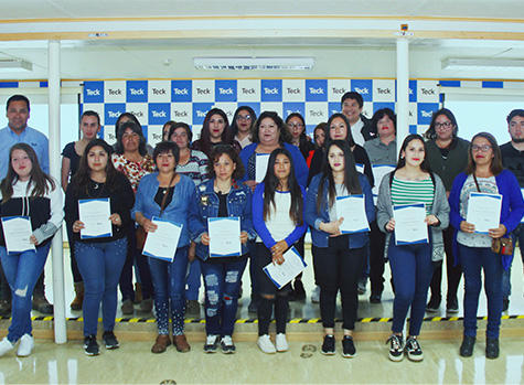 138 estudiantes andacollinos recibieron aporte para Educación Superior de Teck