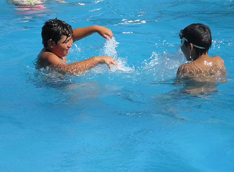Andacollinos disfrutan del verano 2020 en la Piscina Municipal