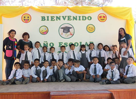 Alumnos de la Escuela P. Lynch dieron inicio a las clases