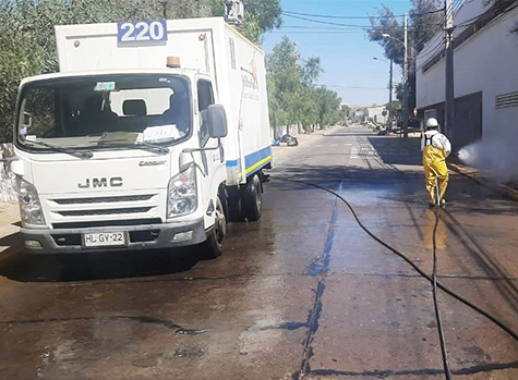 Empresas contratistas locales efectúan sanitización de calles y espacios públicos para prevenir contagios de Covid -19
