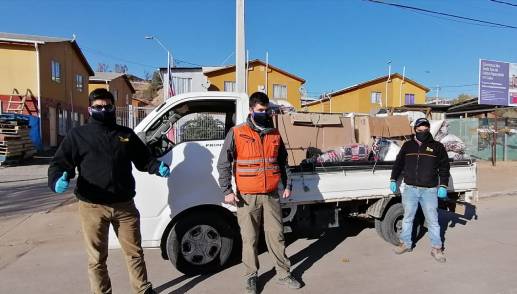 Empresa andacollina entrega ayuda a 20 familias de la comuna