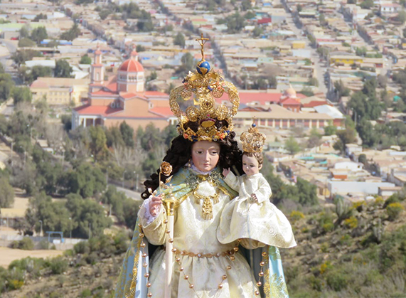 En el cerro Calvario se realizó la consagración a la Virgen de Andacollo