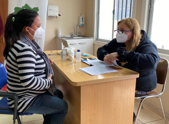 Se inicia proceso de vacunación contra el Coronavirus para embarazadas con comorbilidades