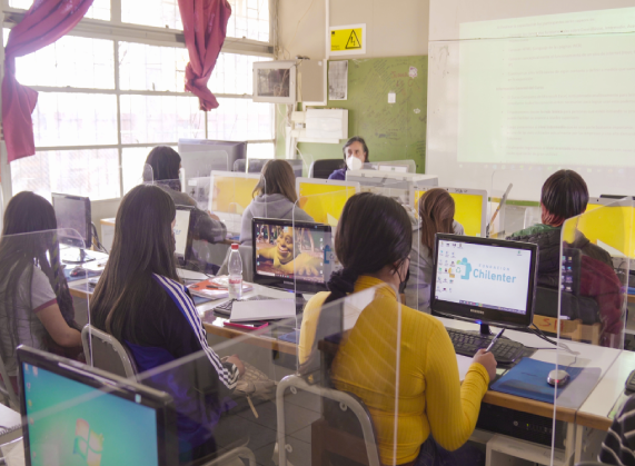 Estudiantes de Andacollo fortalecen sus habilidades digitales gracias a cursos de capacitación
