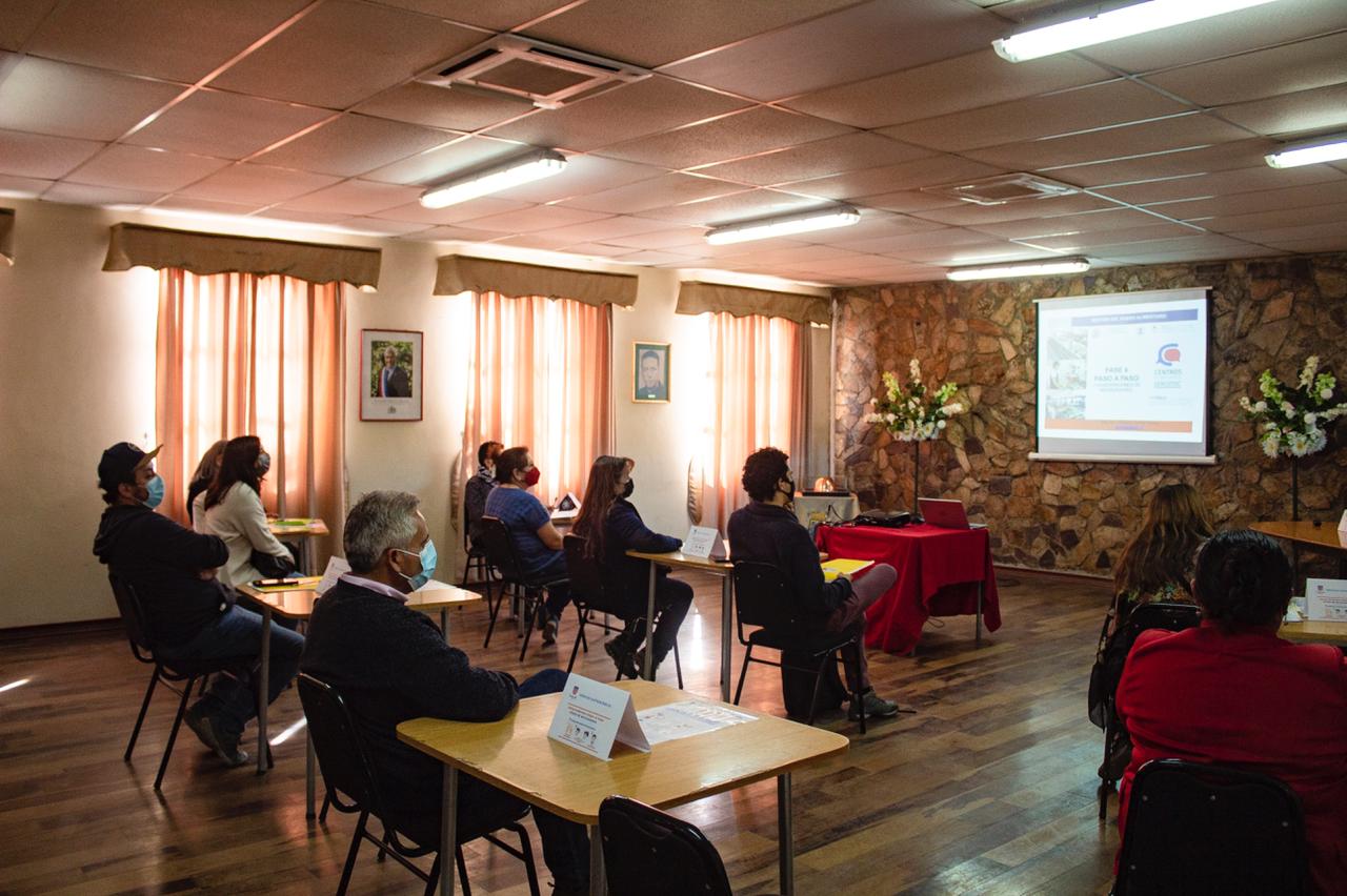 Emprendedores gastronómicos de Andacollo reciben capacitación