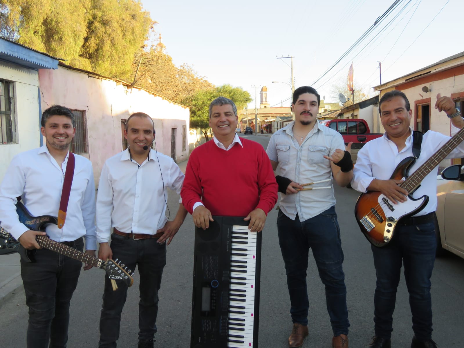 “Cumbia Sincuenta”, una agrupación familiar que nace para amenizar con sus ritmos tropicales