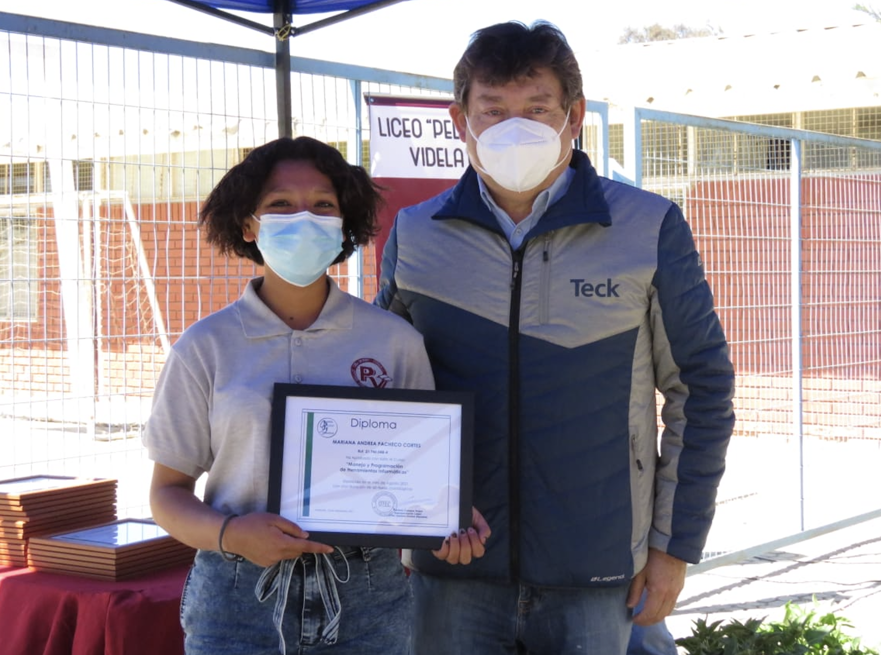 Estudiantes de Liceo Pedro Regalado Videla certifican sus competencias digitales gracias a cursos de capacitación