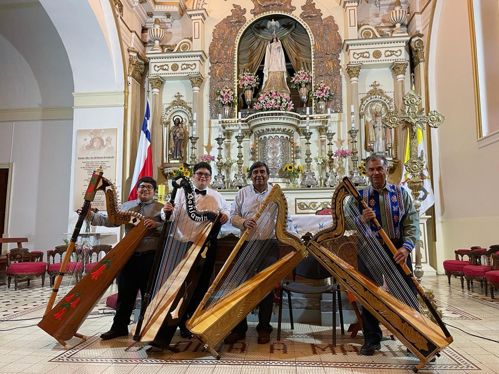Arpista Ociel Ortiz se presentó en el Templo Parroquial de Andacollo