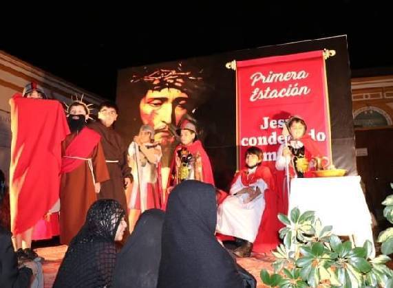 Fieles se congregaron en Andacollo para participar de celebraciones litúrgicas de Semana Santa