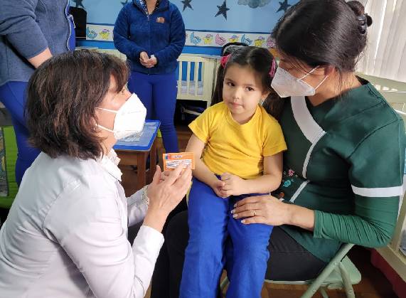Reiteran llamado a la vacunación ante complejo escenario epidemiológico