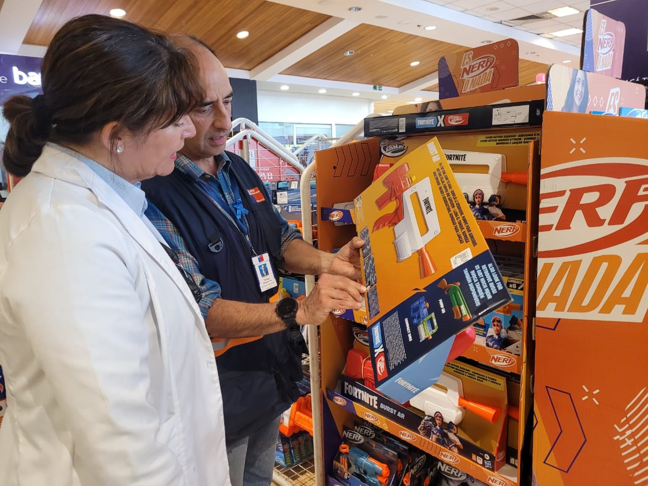Autoridades reiteran llamado a comprar juguetes seguros en vísperas de Navidad