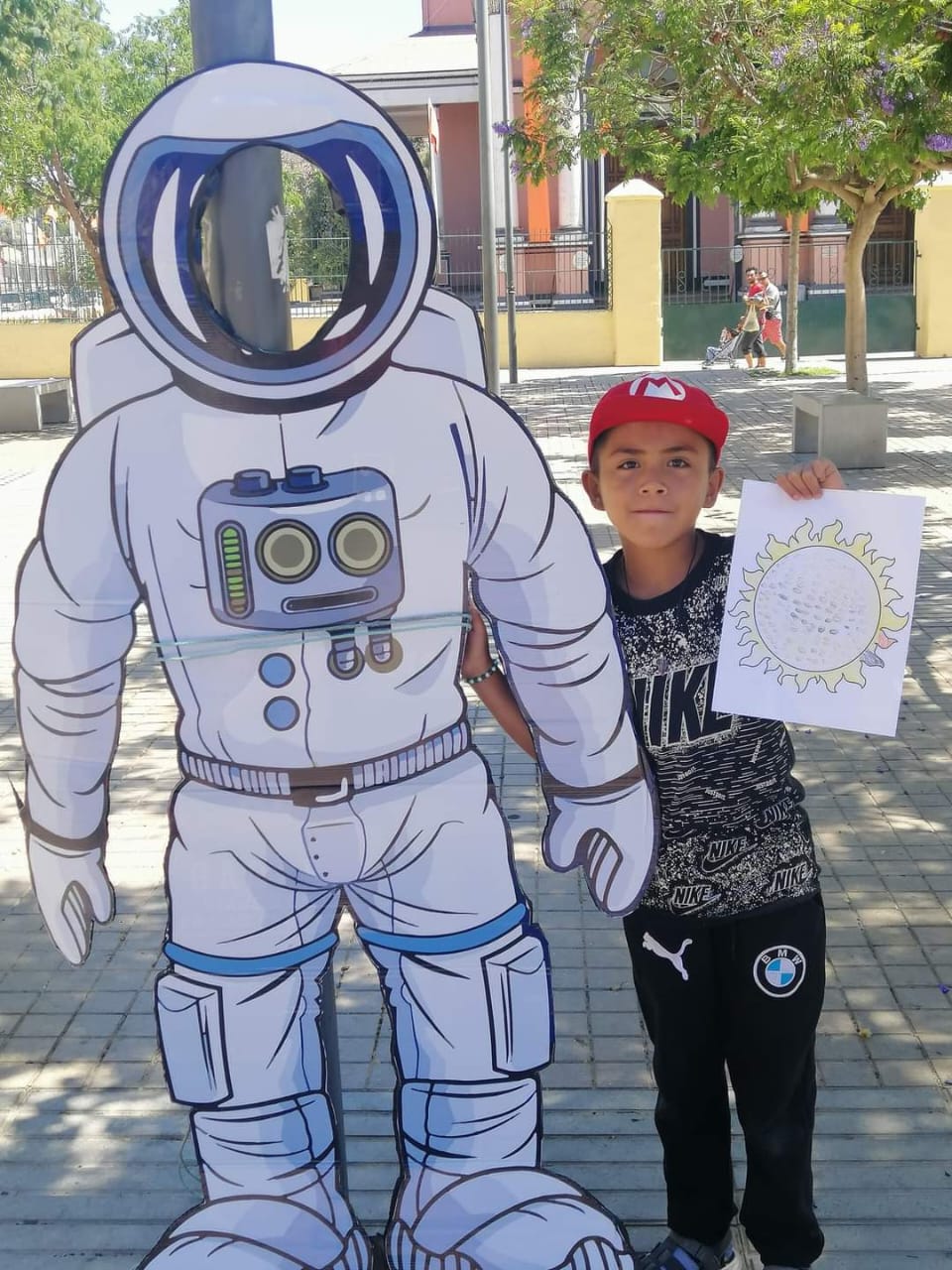 LA OBSERVACIÓN ASTRONÓMICA SE TOMÓ LA PLAZA VIDELA