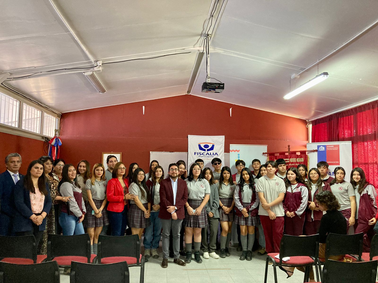 Más de 100 estudiantes participaron del taller de Mediación Penal Adolescente en liceo de Andacollo