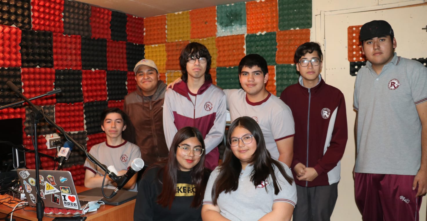 Liceo Pedro Regalado Videla implementó innovadora área de comunicaciones liderada por estudiantes de enseñanza media