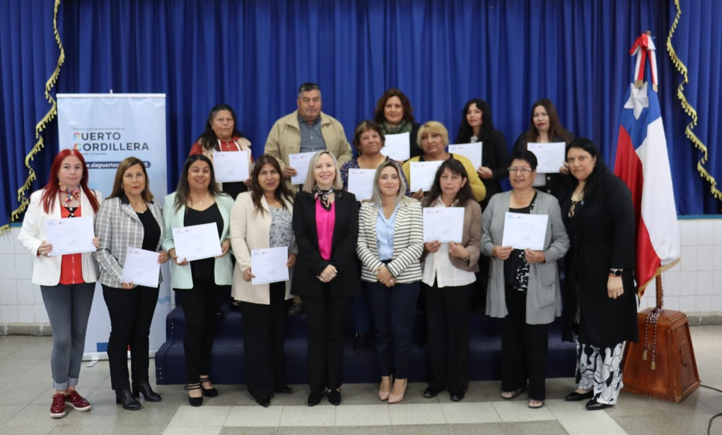 Servicio Local Puerto Cordillera reconoce a los Asistentes de la Educación con jornadas en Coquimbo y Andacollo