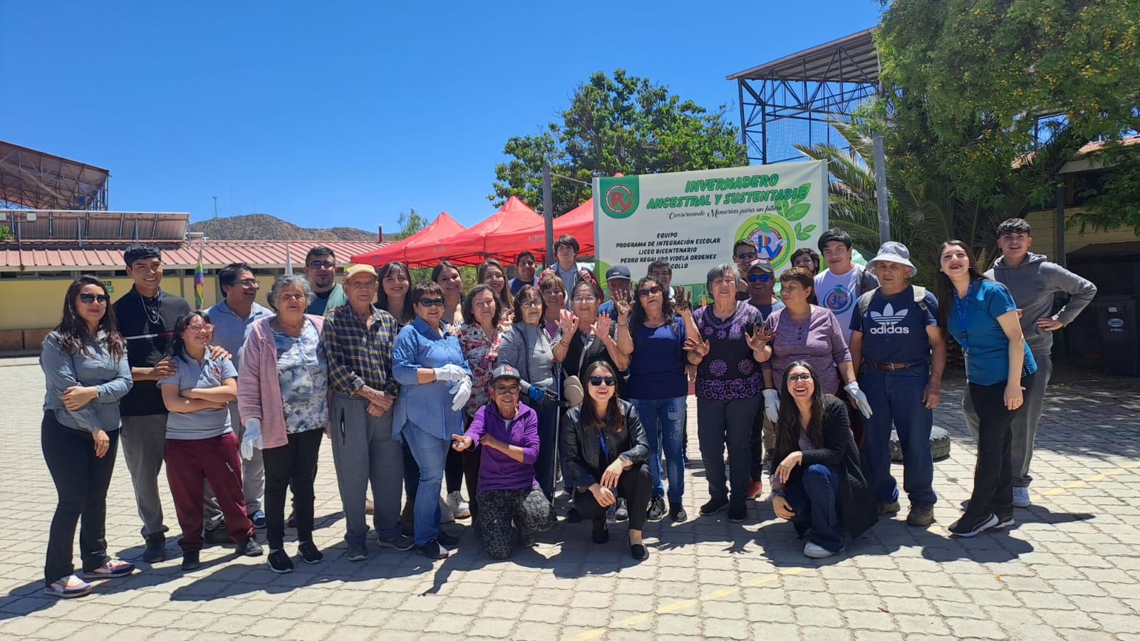 Programa de Integración Escolar de Liceo Pedro Regalado Videla inauguró su invernadero ancestral y sustentable