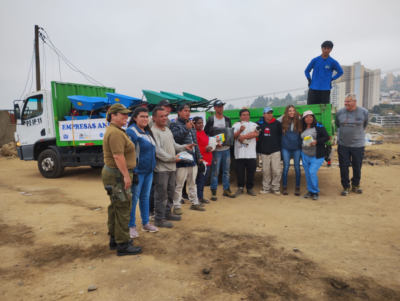 Empresas andacollinas se organizaron y llevaron ayuda a sectores rurales de la V región