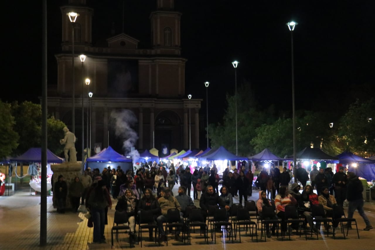 Con gran convocatoria se realizó boulevard de emprendedoras andacollinas integrantes de la agrupación Lucha por tus Sueños