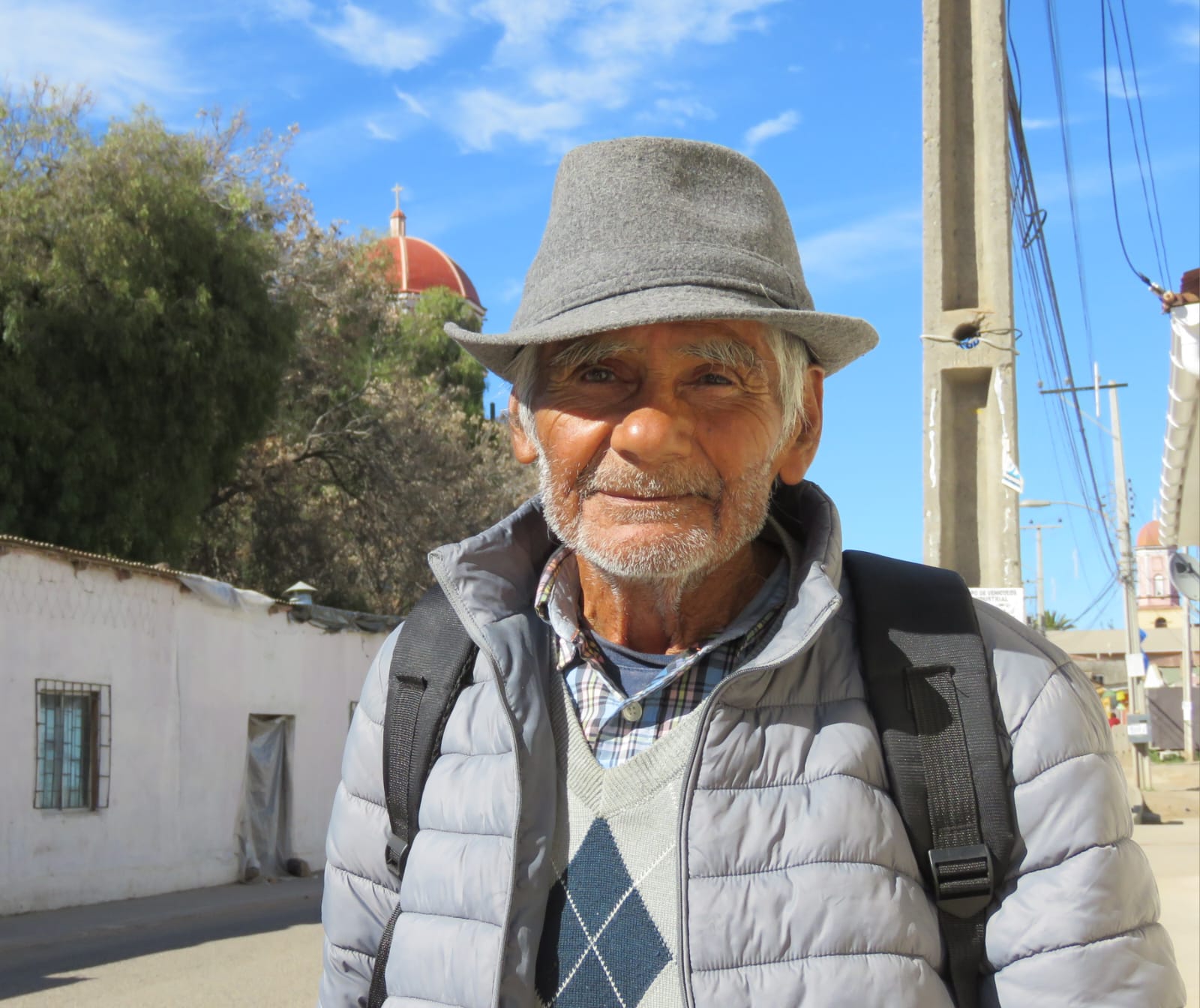 Ramón Jofré: un alegre artista andacollino que con sus 86 años sigue cantándole a la vida y disfrutando su pasión