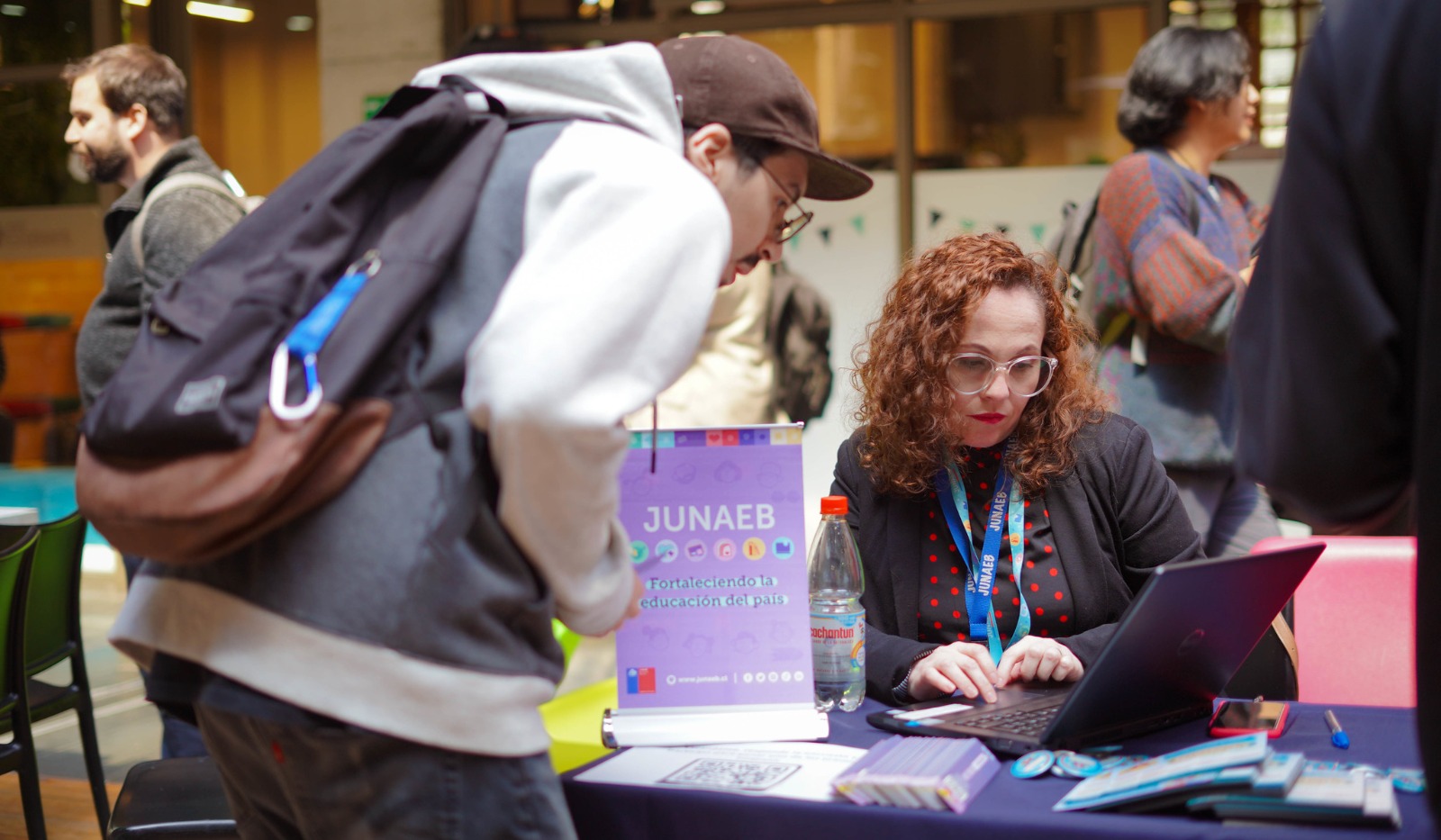 Junaeb llama a realizar el trámite de renovación de becas