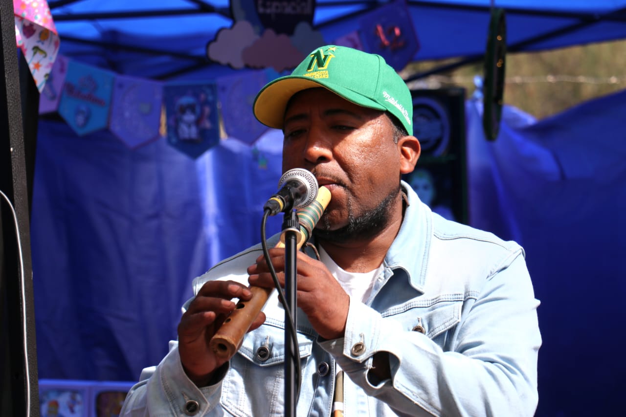 Rómulo Marín: músico andacollino que destaca por su talento tocando distintos instrumentos de viento con melodías latinoamericanas