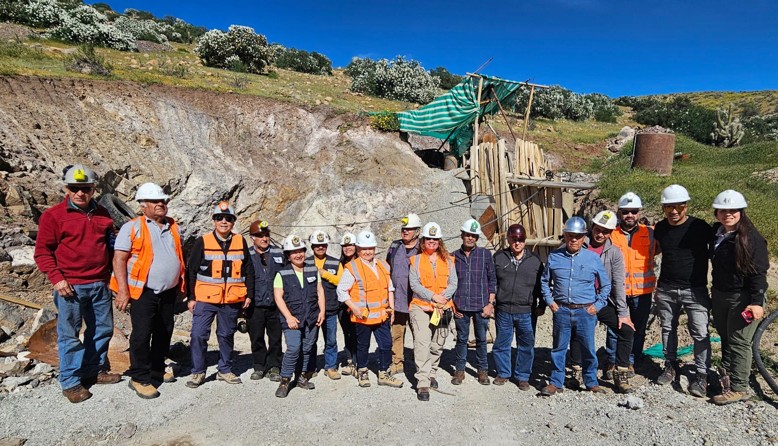 Pequeños mineros y mineras de Andacollo obtienen Certificación PAMMA en Seguridad