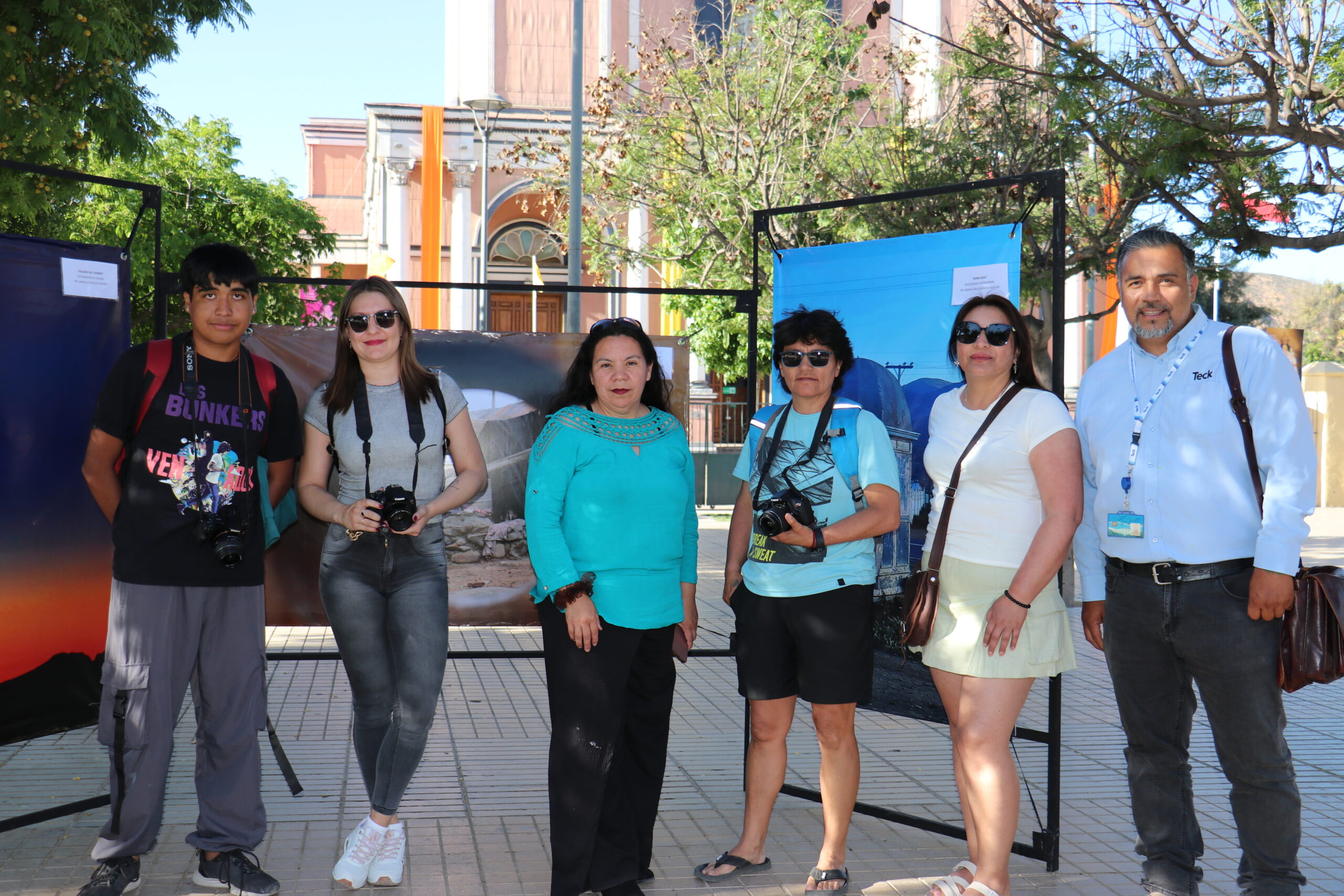 “Íntimo Colectivo” fue la exposición fotográfica que presentó el taller de fotografía de la Escuela de Talentos en su décimo aniversario