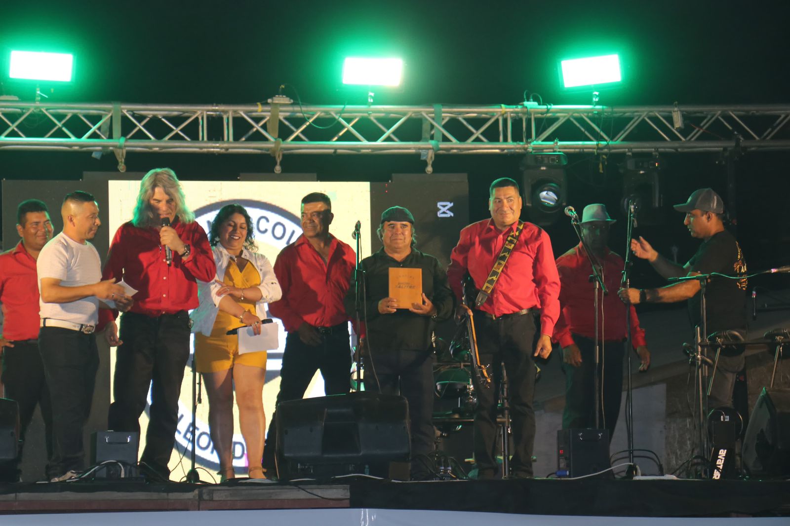 Show del Salitre 2025 se realizó con gran presencia de público y la participación de artistas locales y regionales