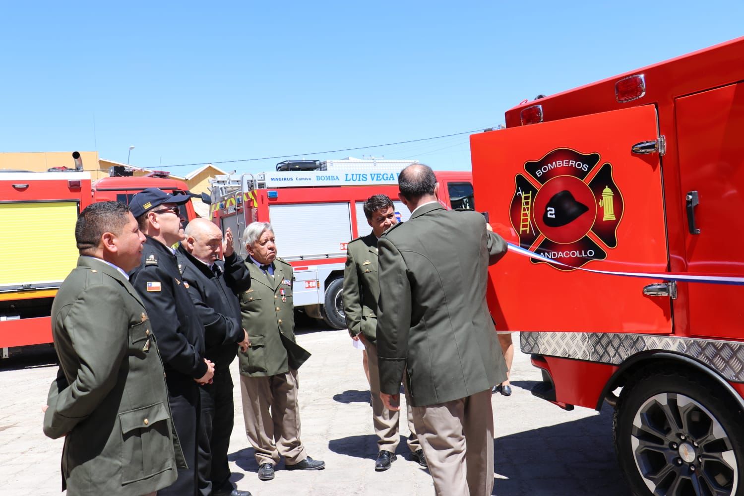 Cuerpo de Bomberos de Andacollo recibió nueva unidad de rescate