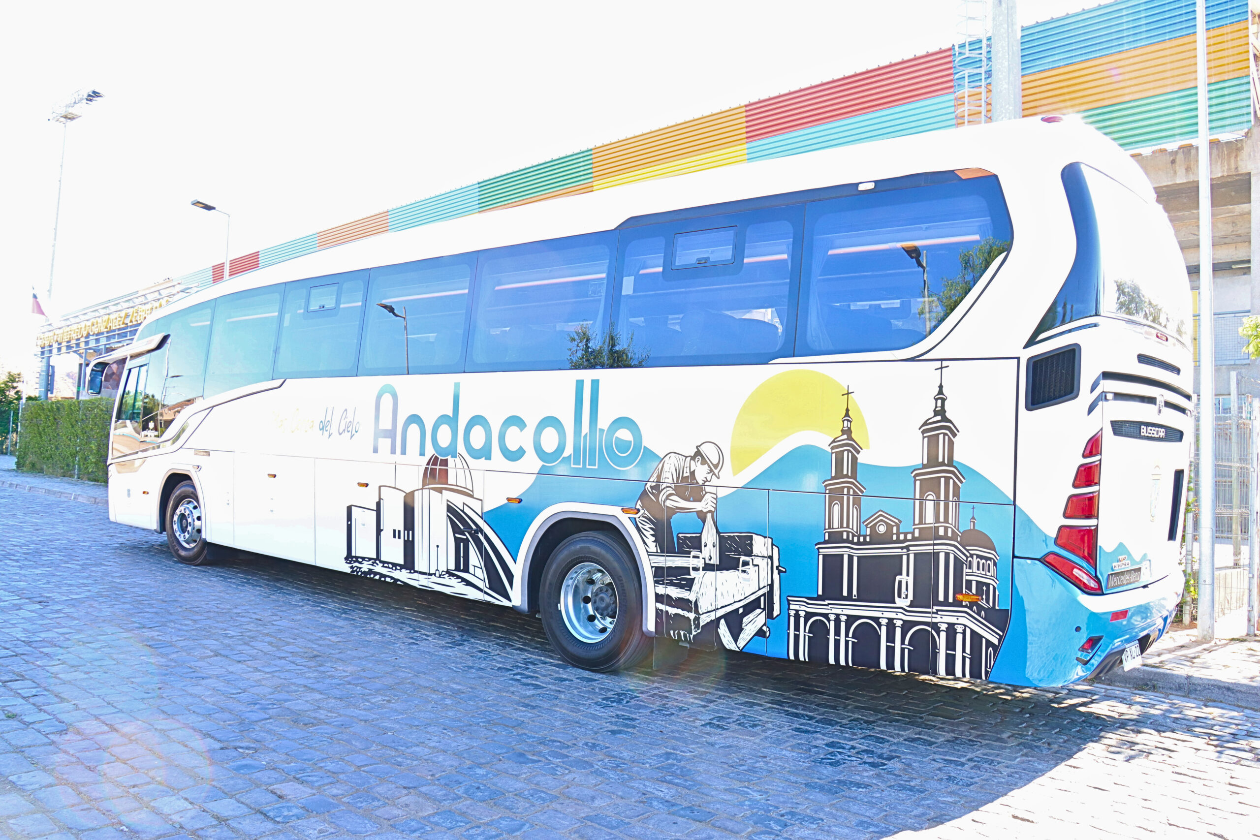 Municipio de Andacollo adquiere bus municipal para adultos mayores y centros de madres gracias a recursos del Royalty Minero